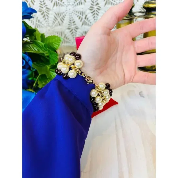 Kenneth Jay Lane Pearl and Gold-tone Bracelet - Picture 7 of 7